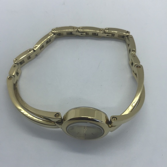 New Elegance DKNY Gold watch with gold bracelet - Picture 7 of 10